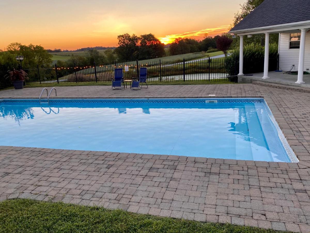 Springfield Wildflower Ranch Inn מראה חיצוני תמונה