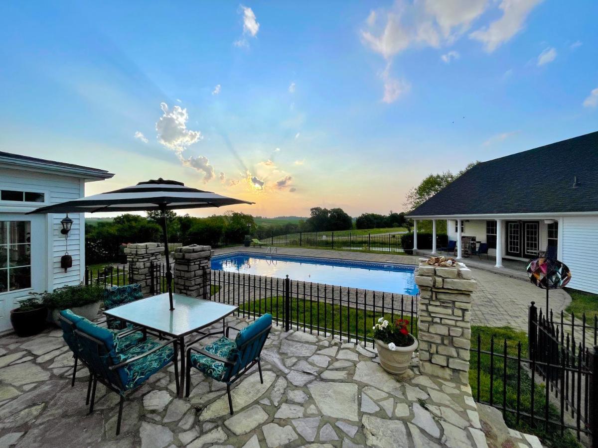 Springfield Wildflower Ranch Inn מראה חיצוני תמונה
