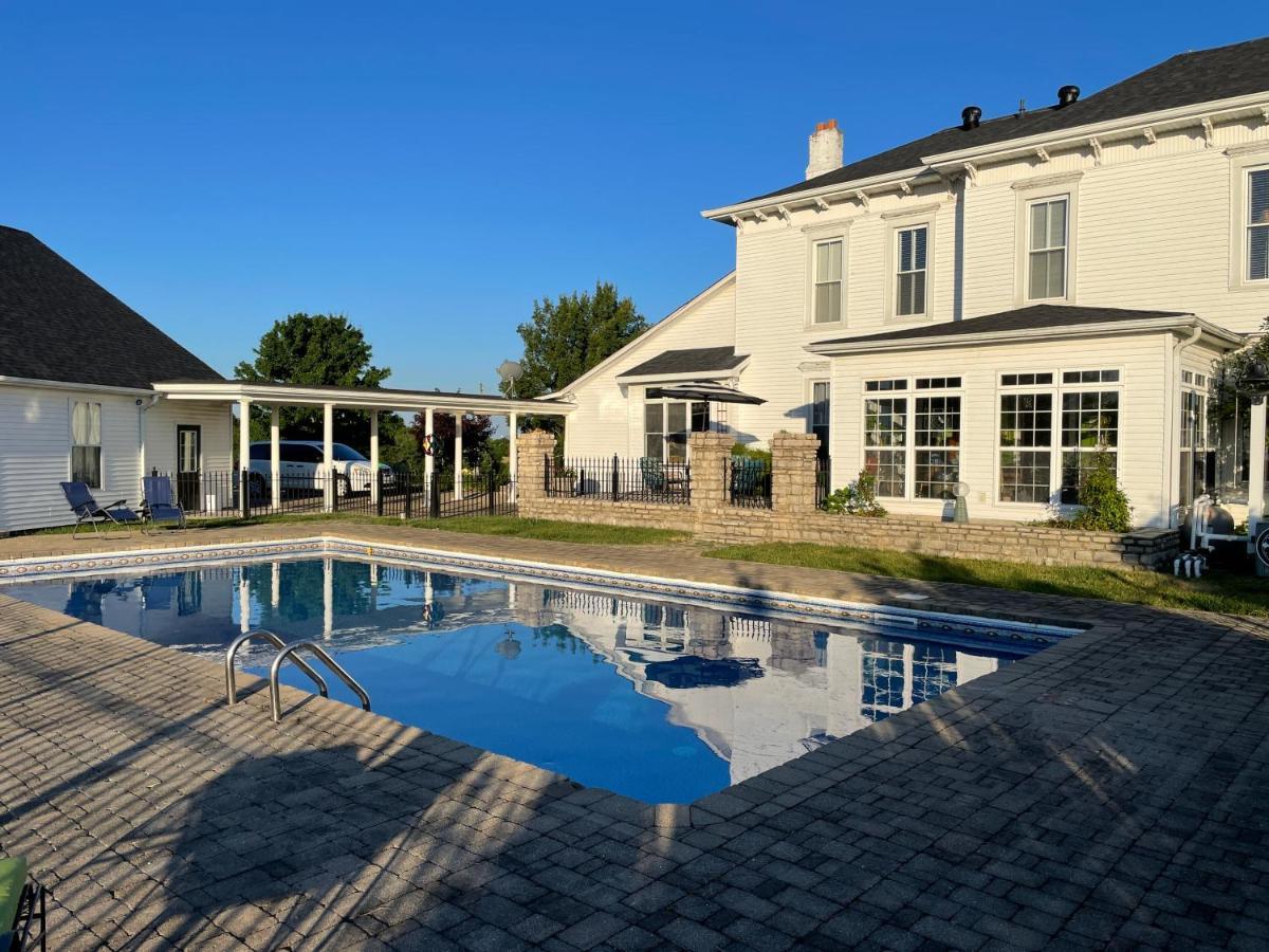 Springfield Wildflower Ranch Inn מראה חיצוני תמונה