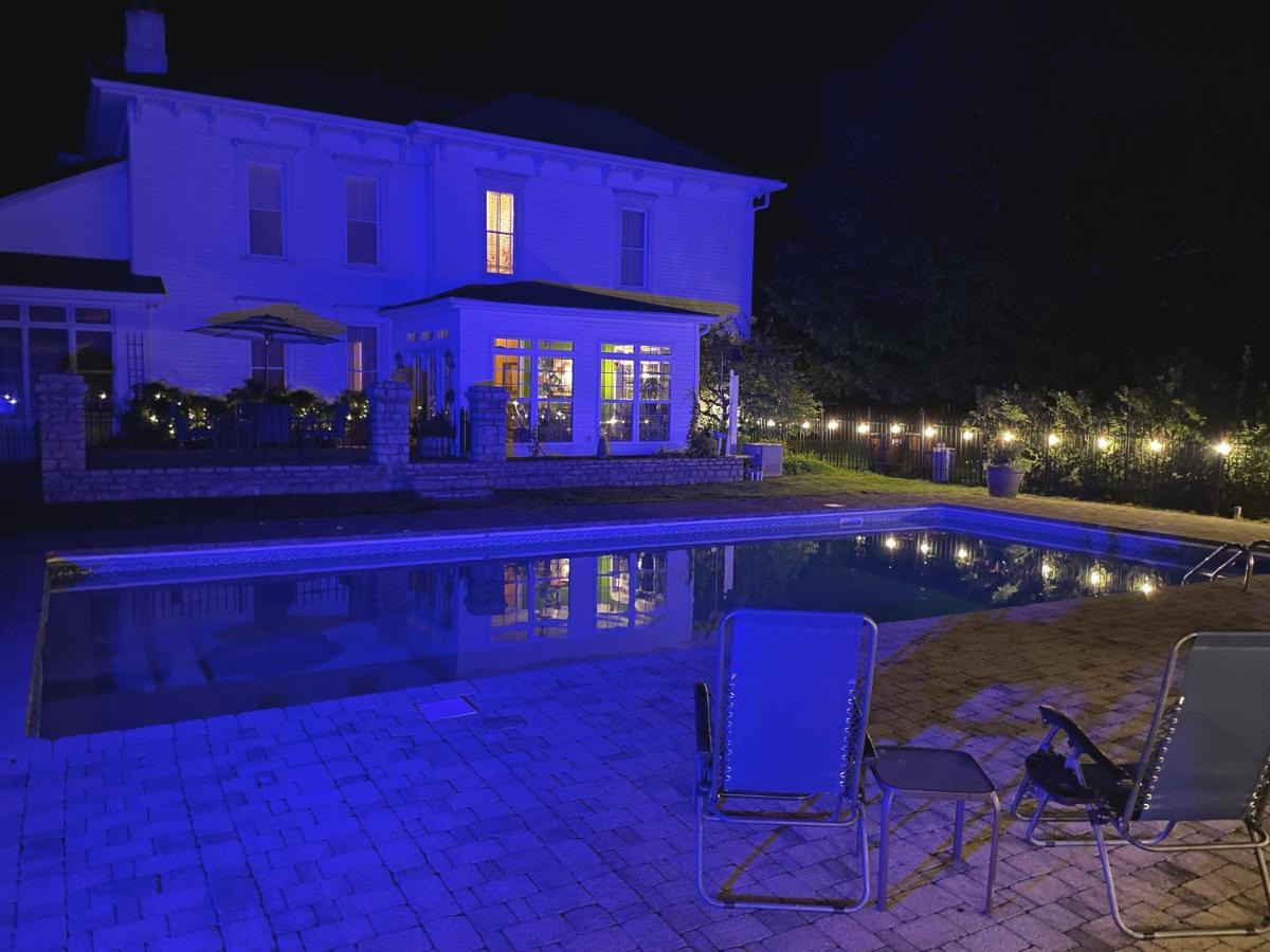 Springfield Wildflower Ranch Inn מראה חיצוני תמונה